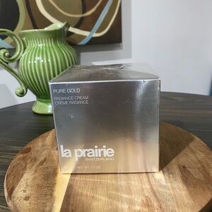 La Prairie Pure Gold Radiance Cream in Silver Box
